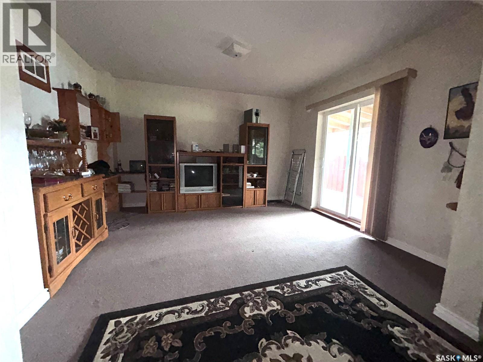 404 Stella Street, Grenfell, SK - Indoor Photo Showing Other Room