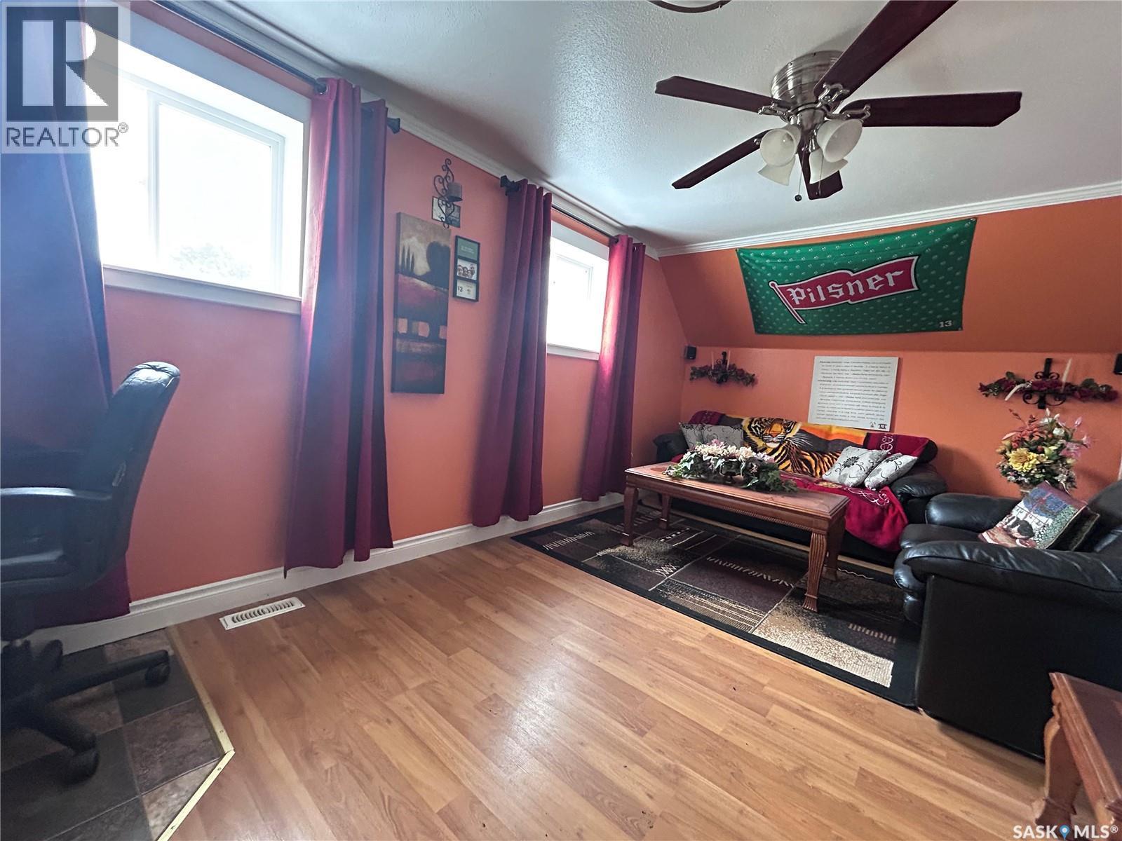 404 Stella Street, Grenfell, SK - Indoor Photo Showing Other Room