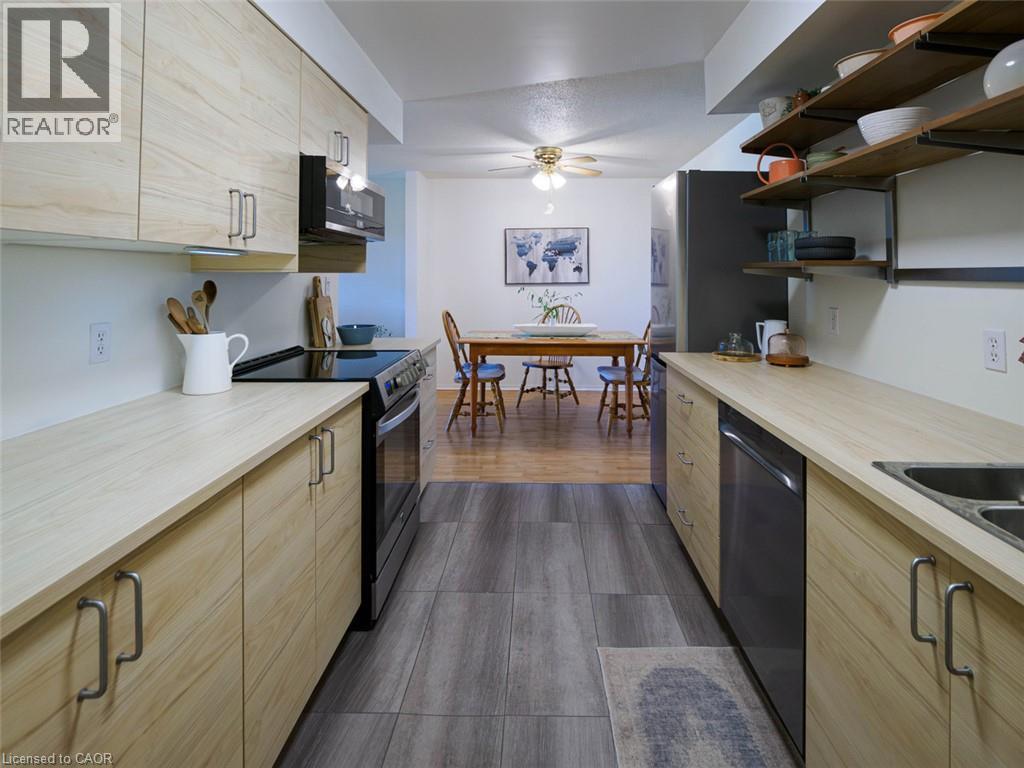 Modern updated kitchen - 60 Donly Drive S Unit# 206, Simcoe, ON - Indoor Photo Showing Kitchen
