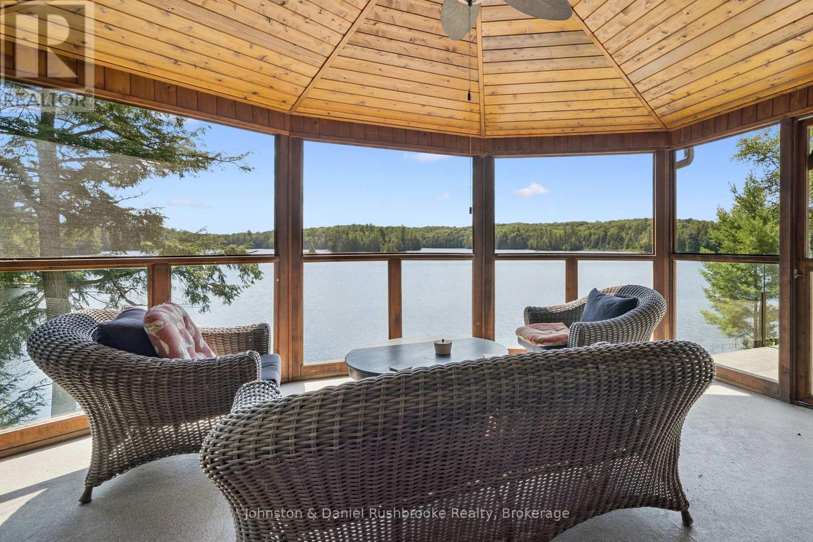 842 Emsdale Lake Road, Kearney, ON - With Body Of Water