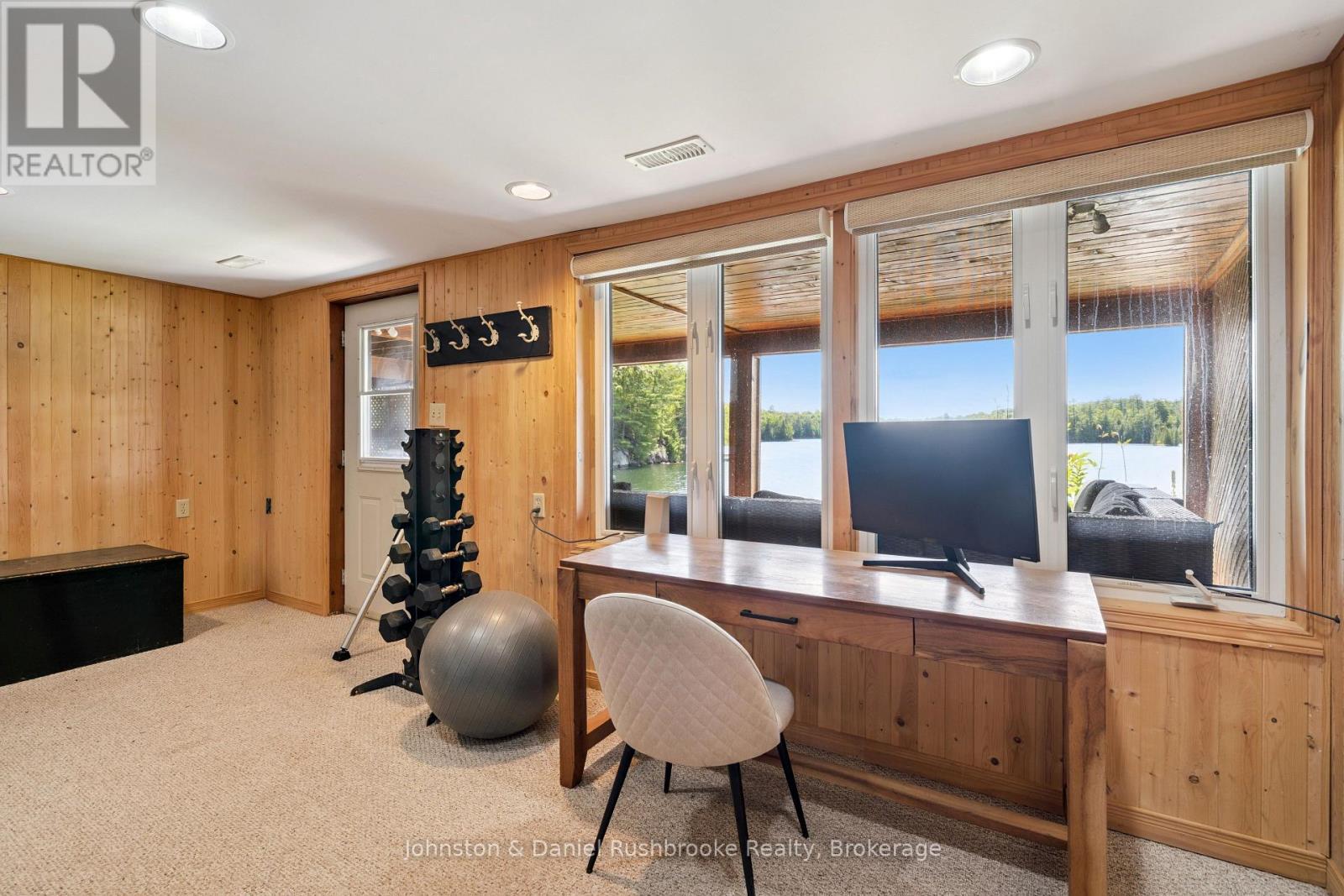 842 Emsdale Lake Road, Kearney, ON - Indoor Photo Showing Office