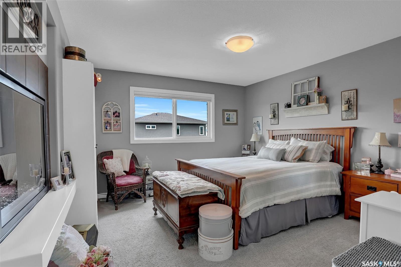 5471 Universal Crescent, Regina, SK - Indoor Photo Showing Bedroom