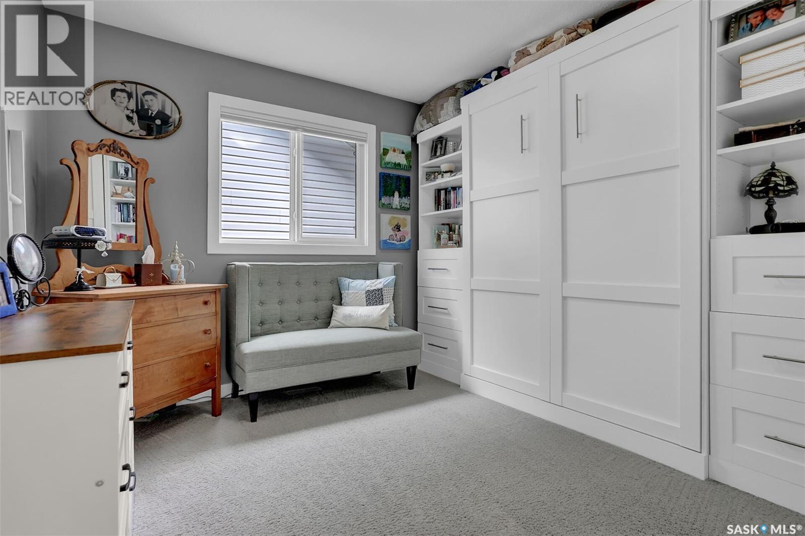 5471 Universal Crescent, Regina, SK - Indoor