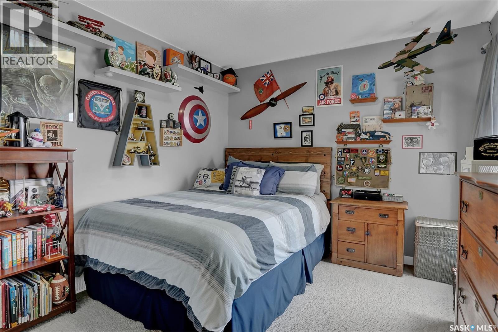 5471 Universal Crescent, Regina, SK - Indoor Photo Showing Bedroom