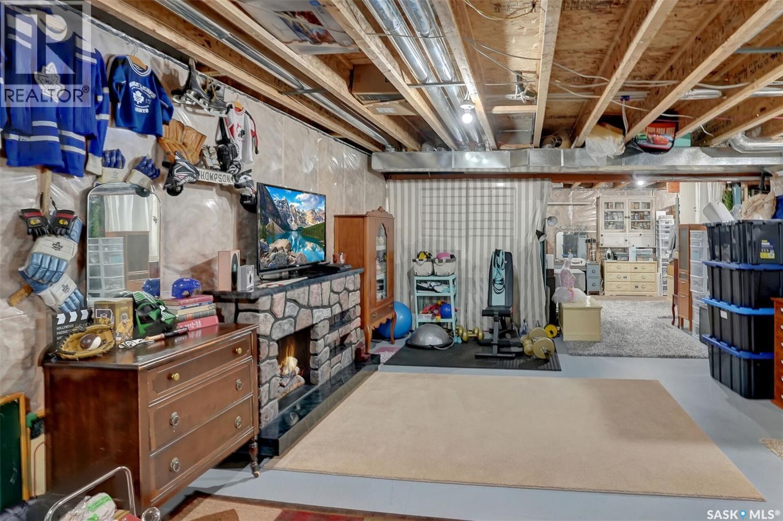 5471 Universal Crescent, Regina, SK - Indoor Photo Showing Basement