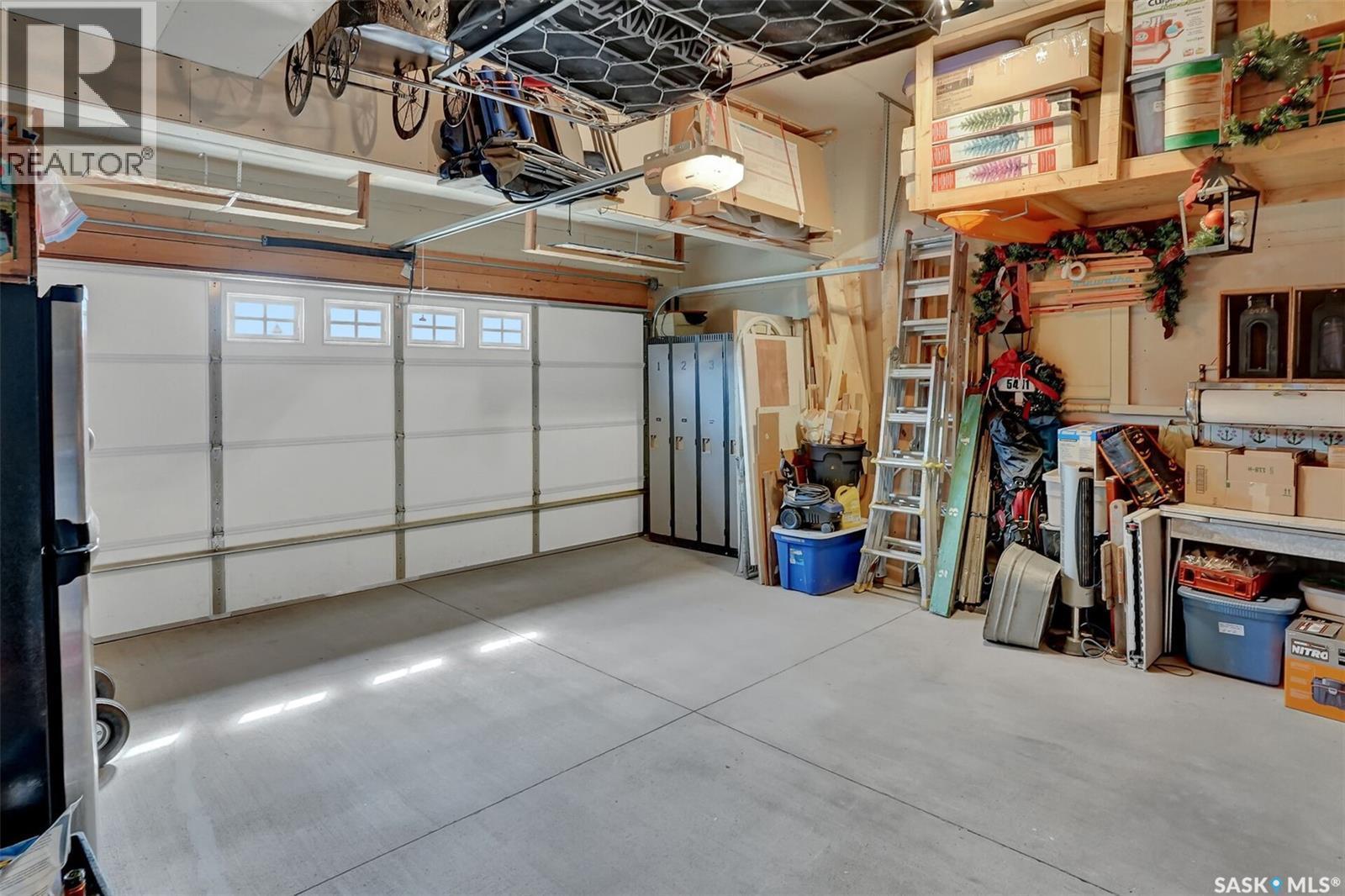 5471 Universal Crescent, Regina, SK - Indoor Photo Showing Garage
