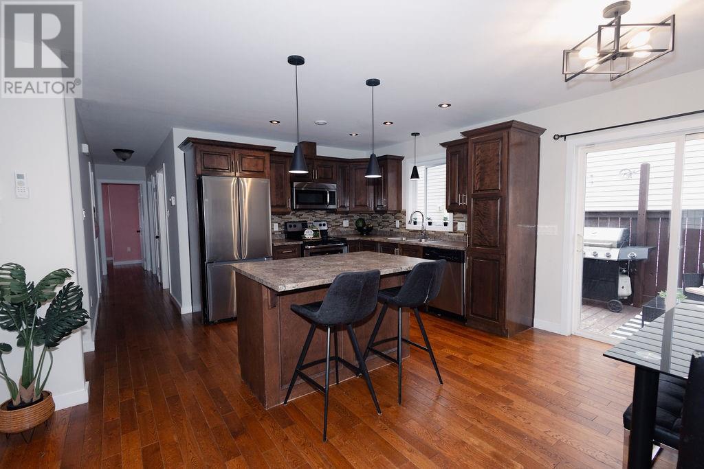 84 Morgan Drive, Gander, NL - Indoor Photo Showing Kitchen With Stainless Steel Kitchen With Upgraded Kitchen