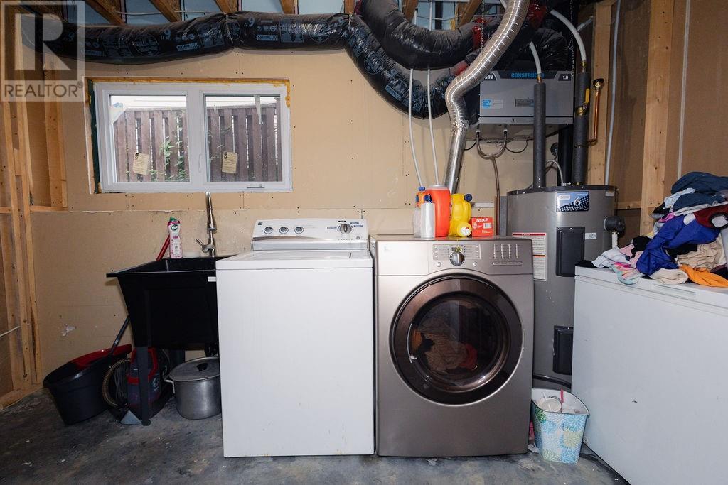 84 Morgan Drive, Gander, NL - Indoor Photo Showing Laundry Room