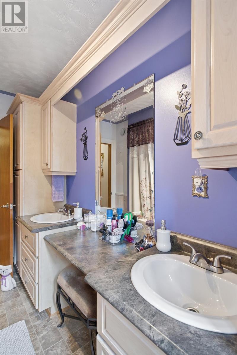 2 Juniper Crescent, Traytown, NL - Indoor Photo Showing Bathroom