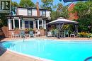 107 Bond Street S, Hamilton, ON  - Outdoor With In Ground Pool With Backyard 