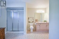 Oversized 3 Piece Bathroom - 