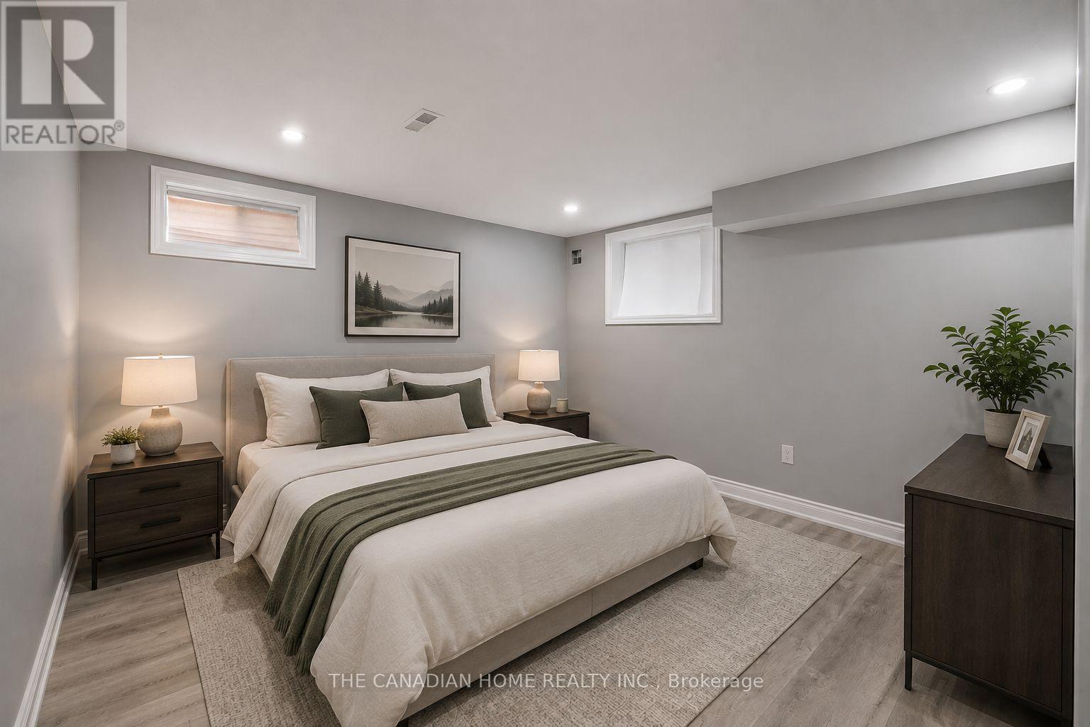 23 Chaumont Drive, Hamilton, ON - Indoor Photo Showing Bedroom