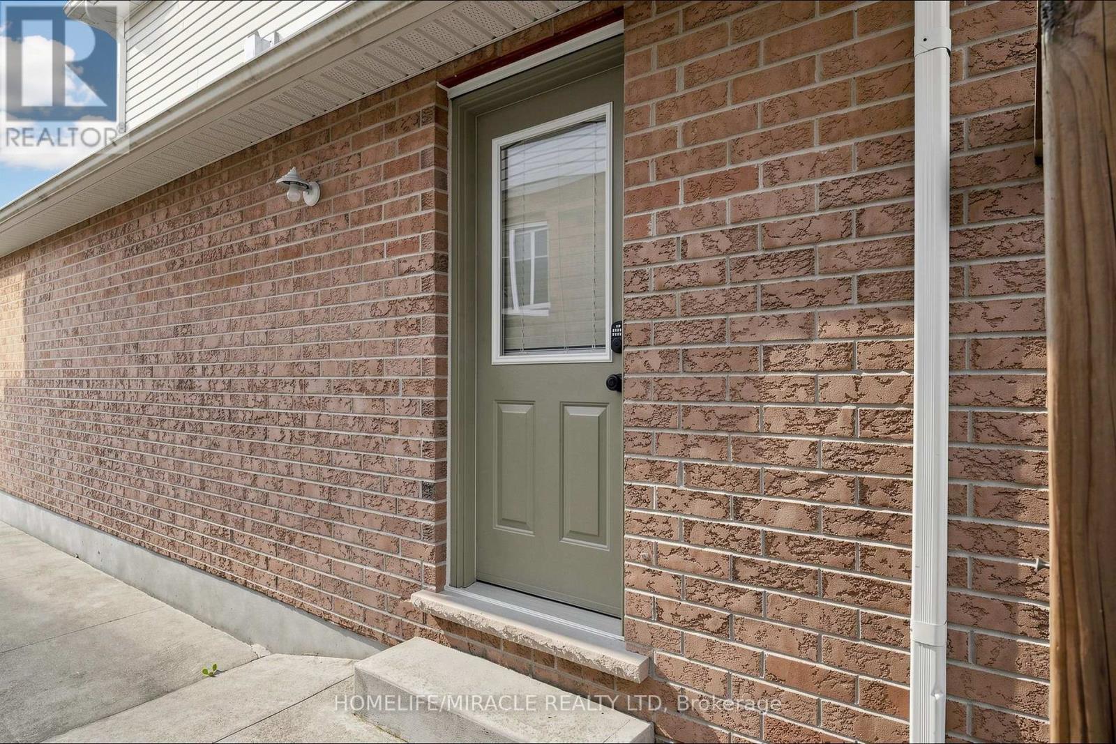 378 Mountain Laurel Crescent, Kitchener, ON - Outdoor With Exterior