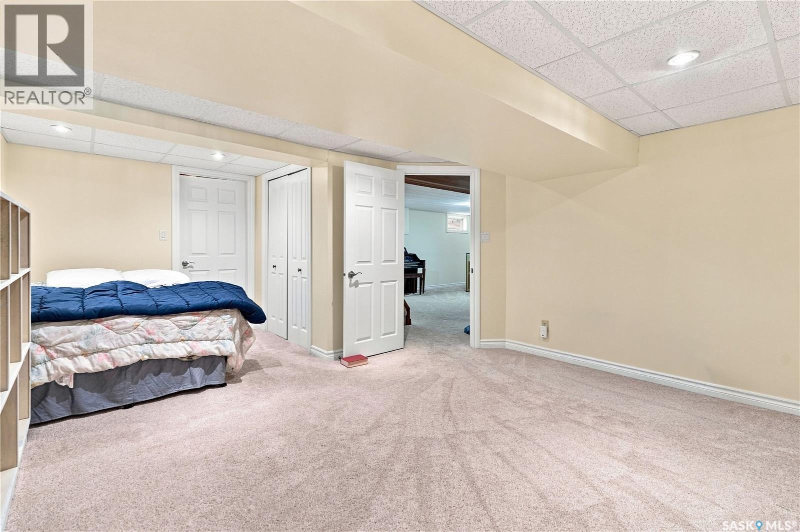 220 Frontenac Drive, Regina, SK - Indoor