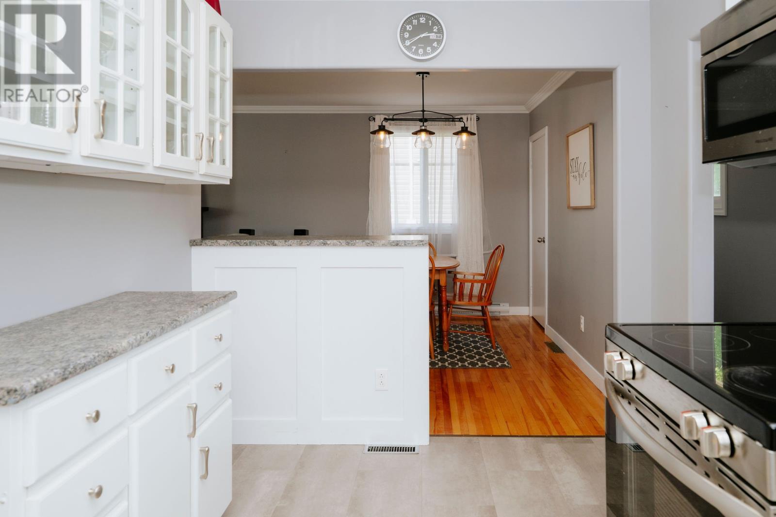 5 Alcock Crescent, Gander, NL - Indoor Photo Showing Kitchen