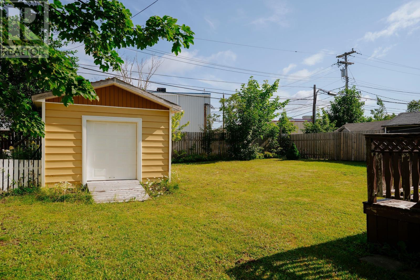 5 Alcock Crescent, Gander, NL - Outdoor