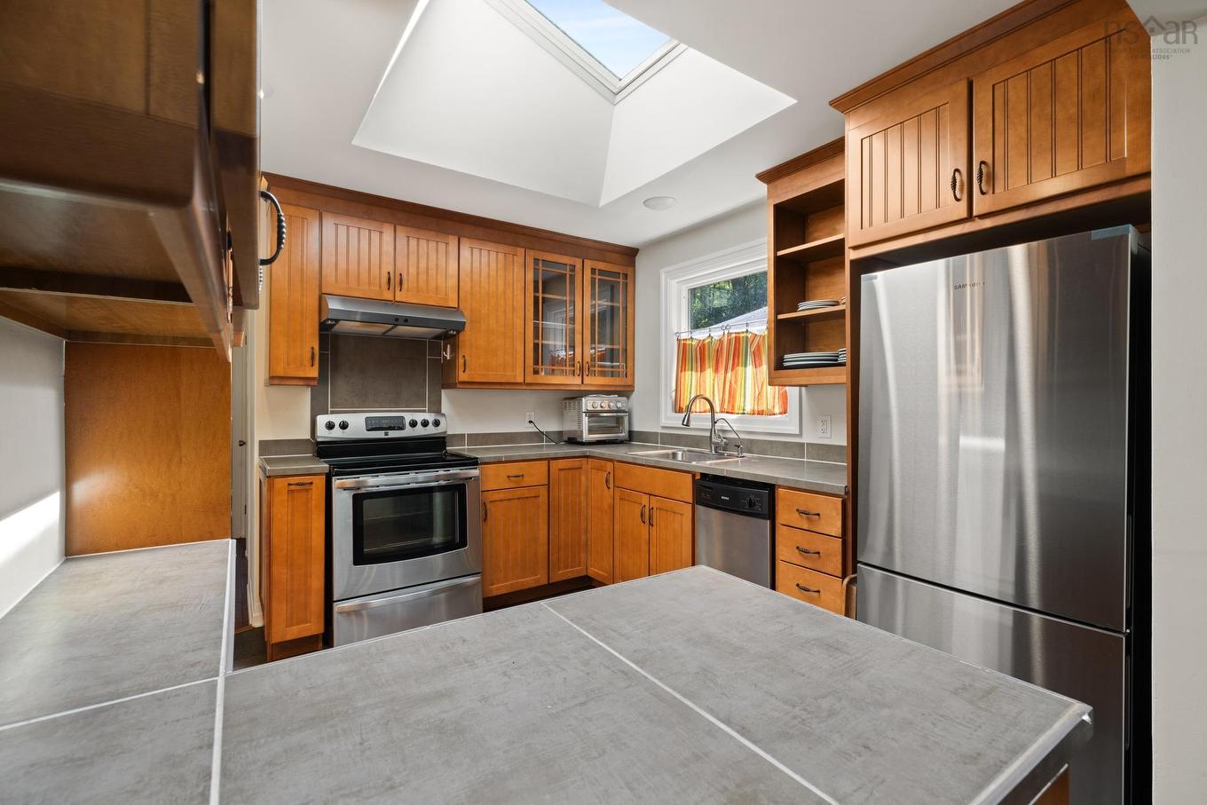 20 Kirk Road, Halifax, NS - Indoor Photo Showing Kitchen