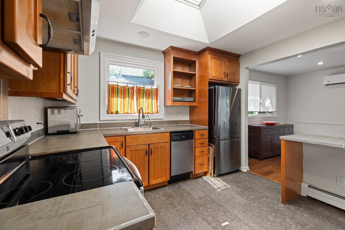 20 Kirk Road, Halifax, NS - Indoor Photo Showing Kitchen