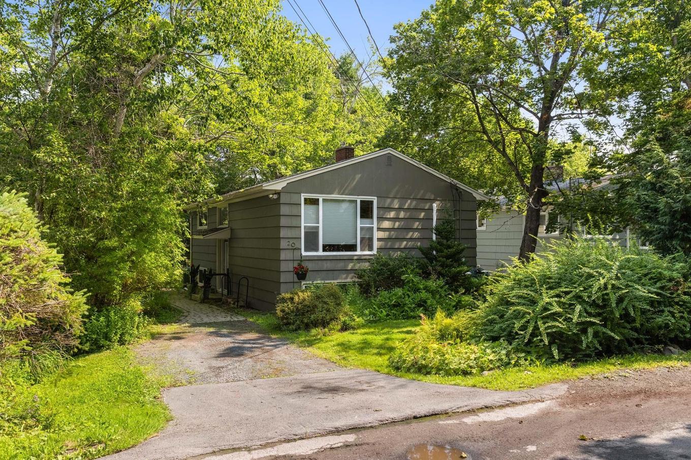 20 Kirk Road, Halifax, NS - Outdoor