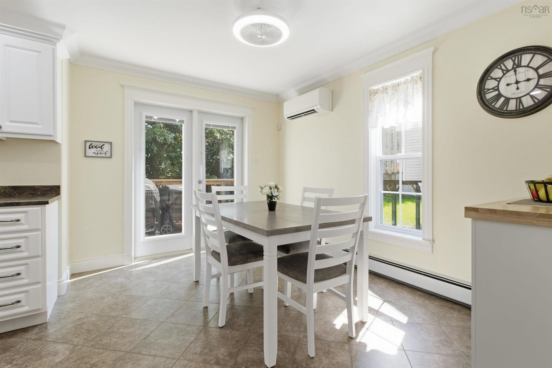30 Outrigger Crescent, Halifax, NS - Indoor Photo Showing Dining Room