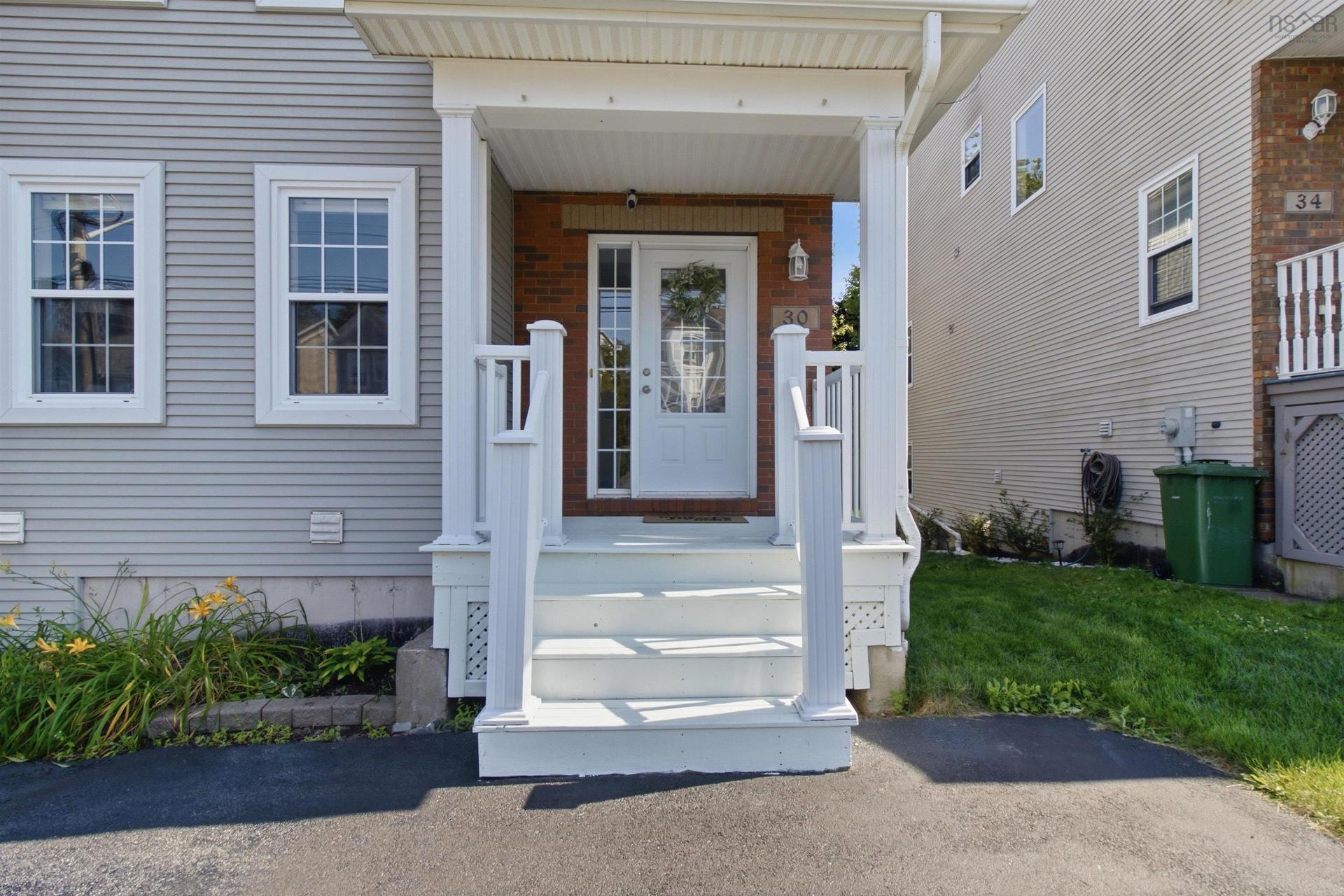30 Outrigger Crescent, Halifax, NS - Outdoor