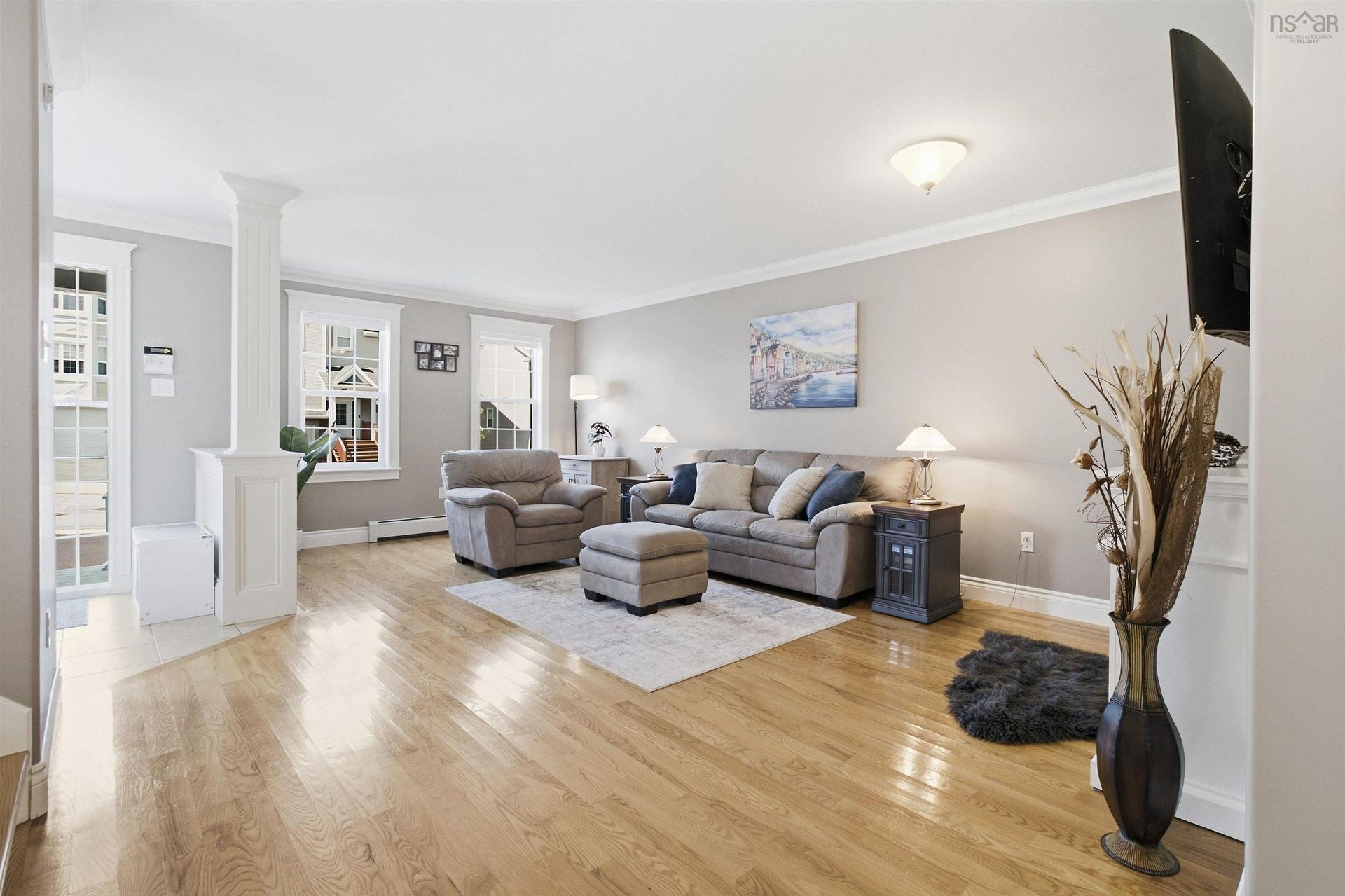 30 Outrigger Crescent, Halifax, NS - Indoor Photo Showing Living Room