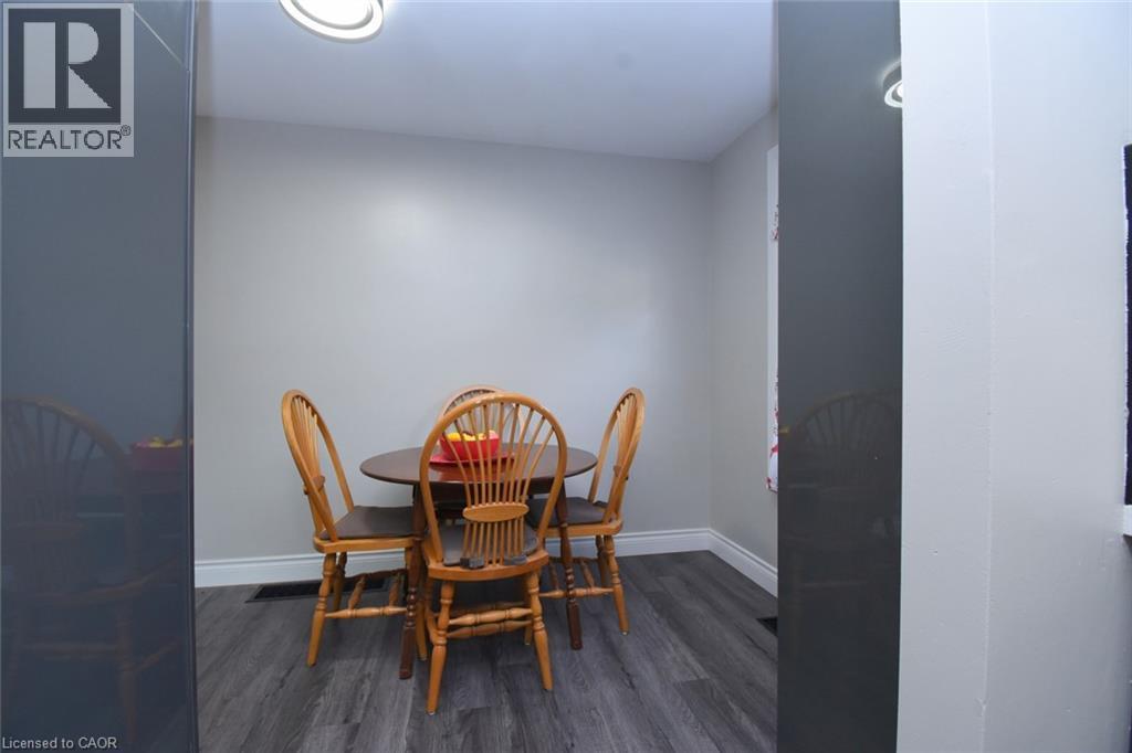 57 East 31St Street, Hamilton, ON - Indoor