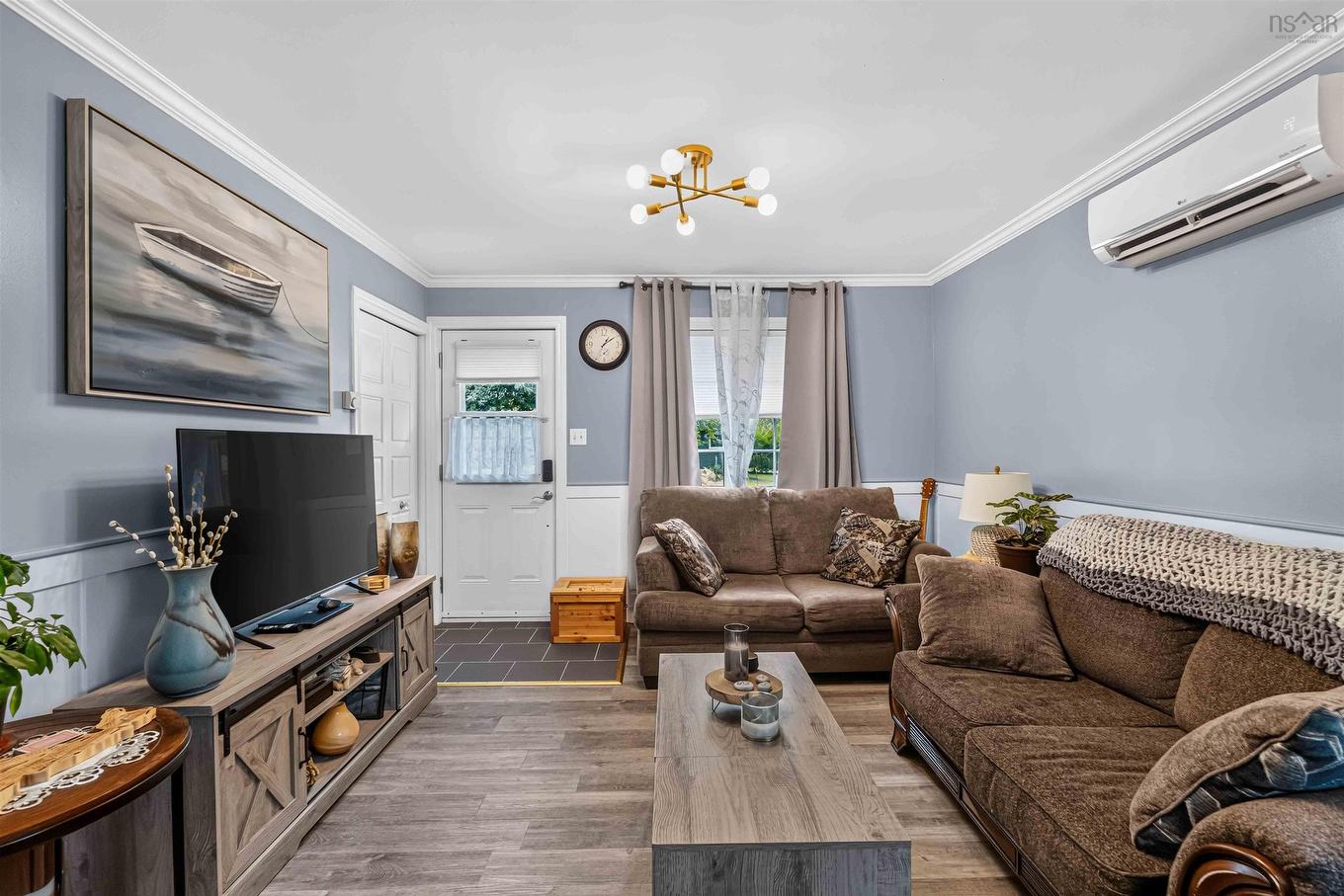 130 Sunset Crescent, Middleton, NS - Indoor Photo Showing Living Room