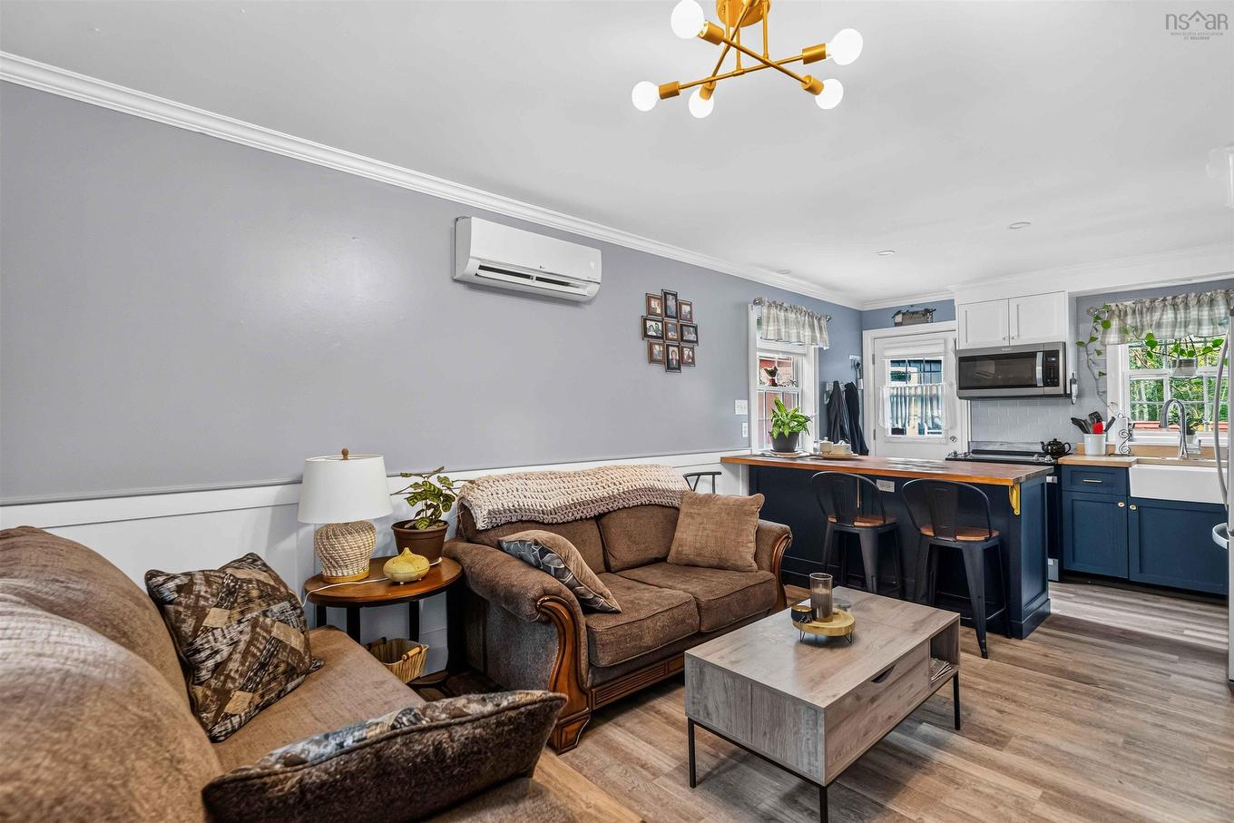 130 Sunset Crescent, Middleton, NS - Indoor Photo Showing Living Room