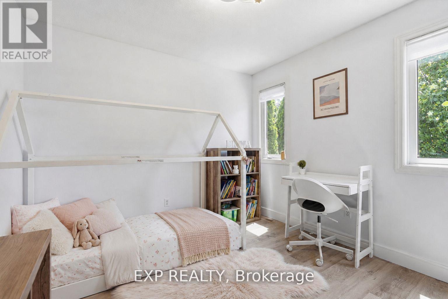29 Augusta Crescent, St. Thomas, ON - Indoor Photo Showing Bedroom