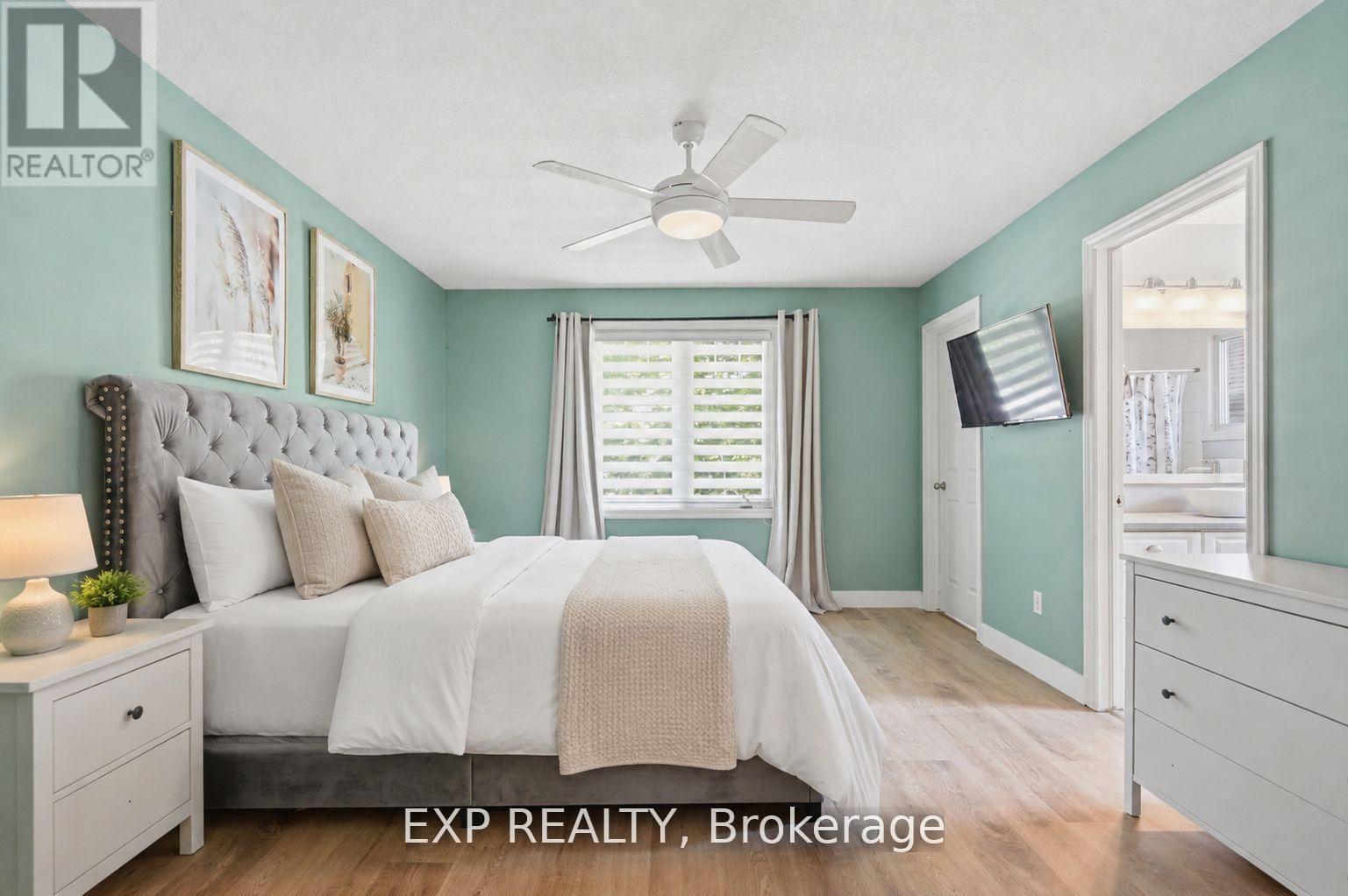 29 Augusta Crescent, St. Thomas, ON - Indoor Photo Showing Bedroom