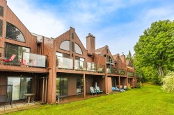 Façade - 