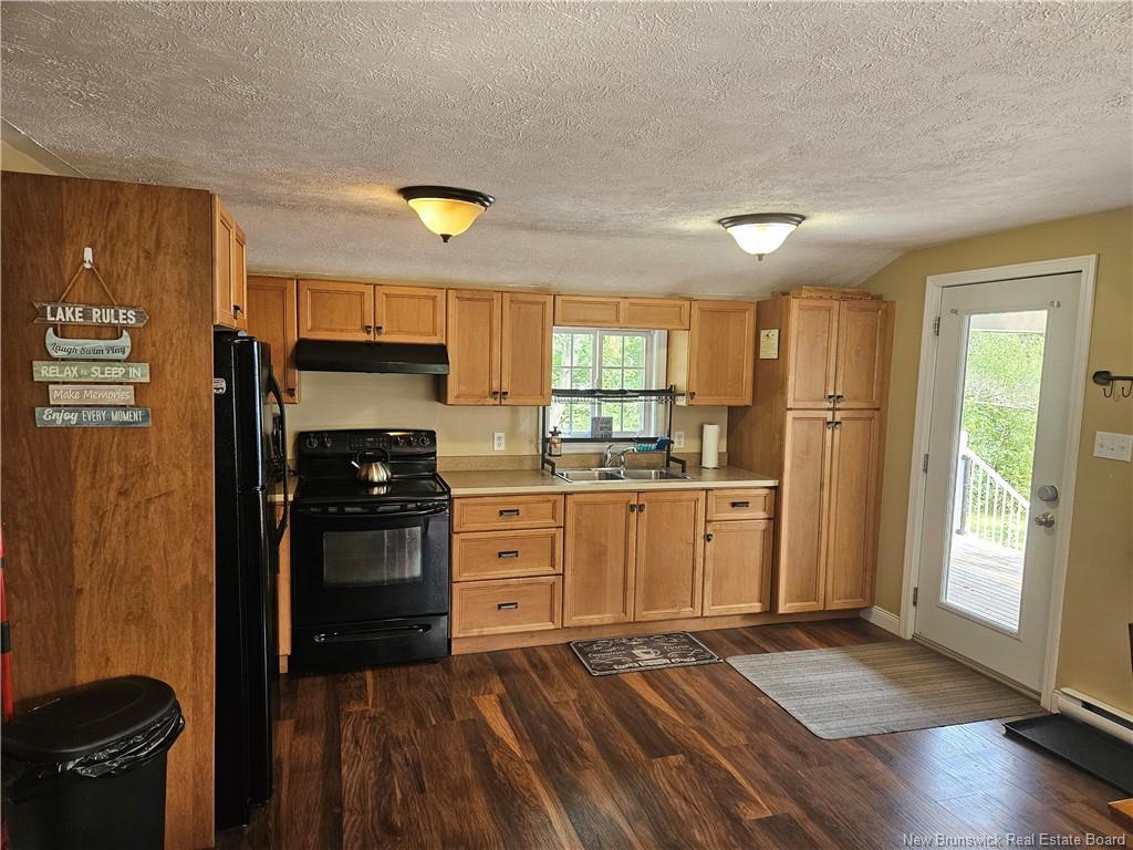 44 Shore Rd, Clarks Corner, NB