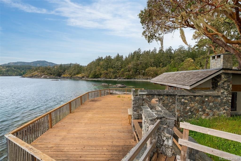 1424 Gillespie Rd, Sooke, BC