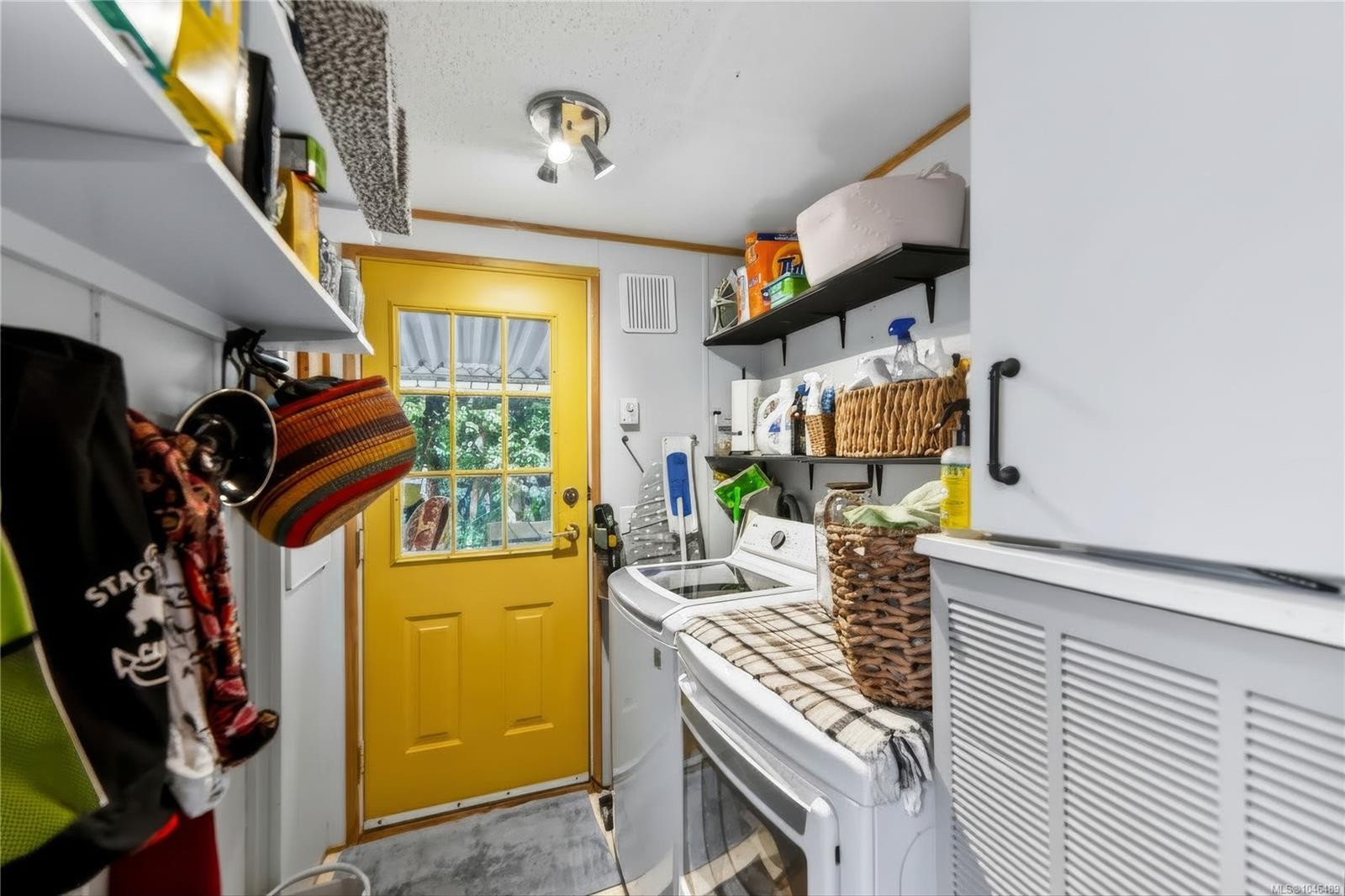#C27-920 Whittaker Rd, Malahat, BC