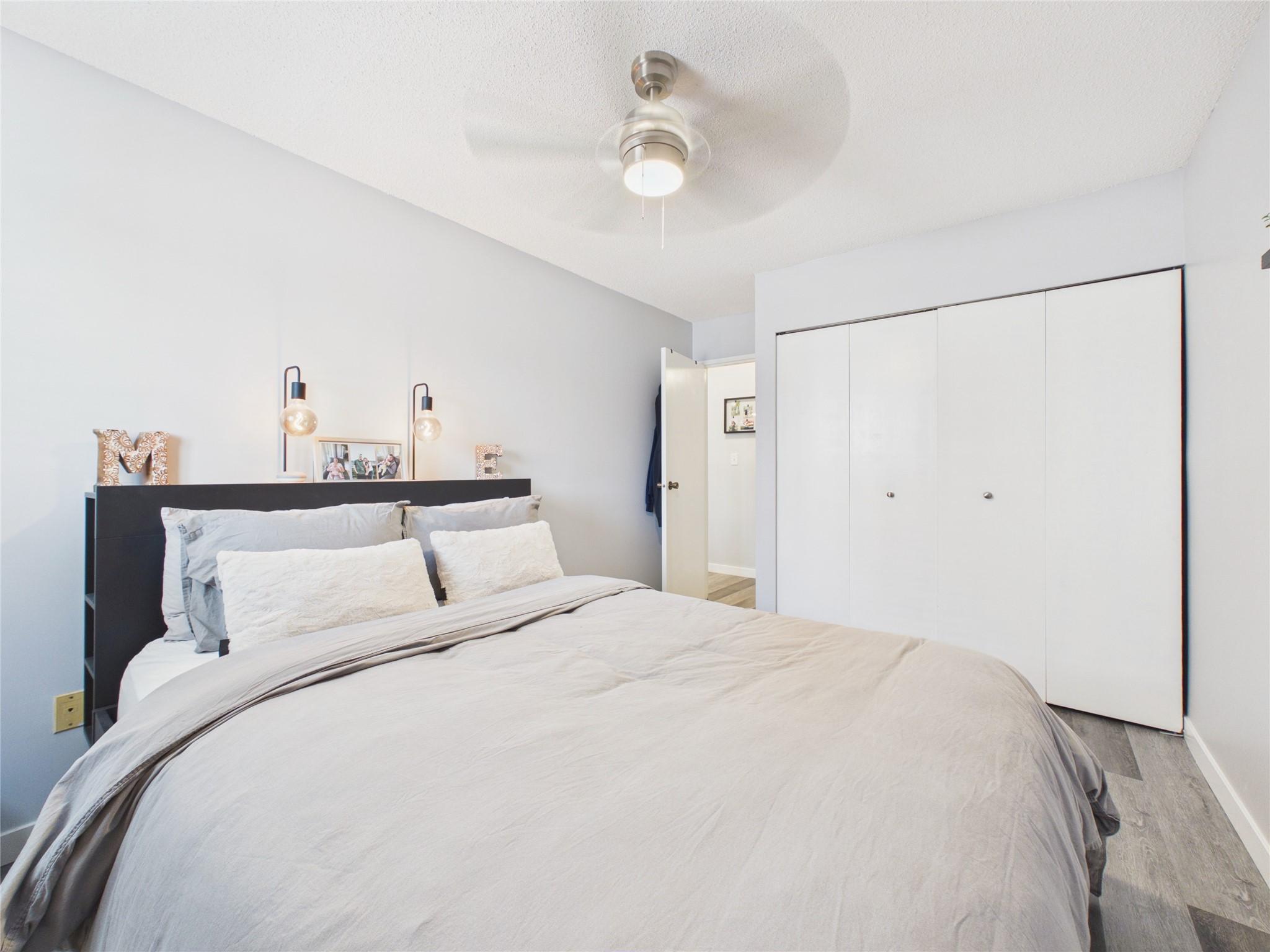 102-1108 23Rd Avenue, Cranbrook, BC - Indoor Photo Showing Bedroom