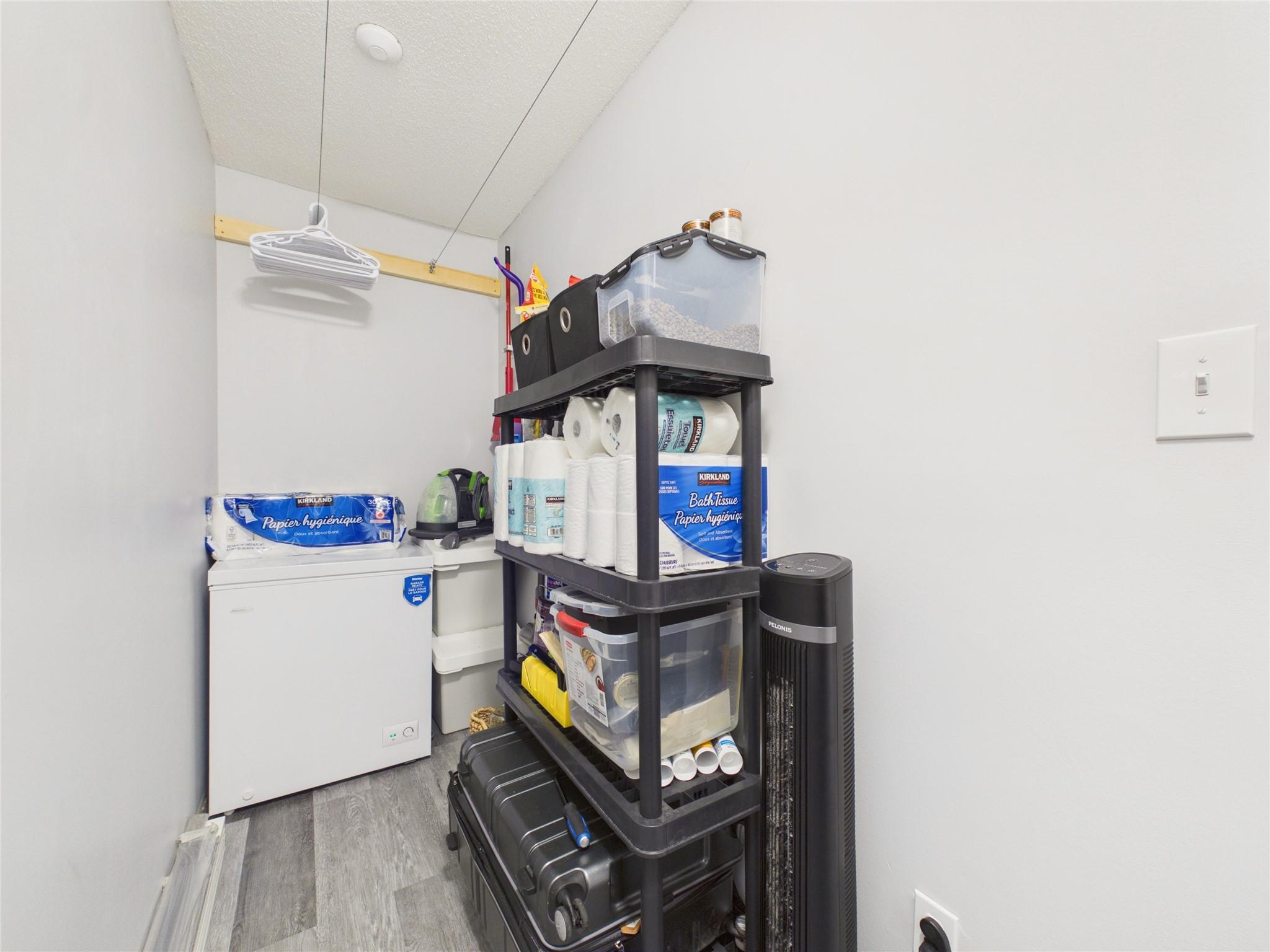 102-1108 23Rd Avenue, Cranbrook, BC - Indoor