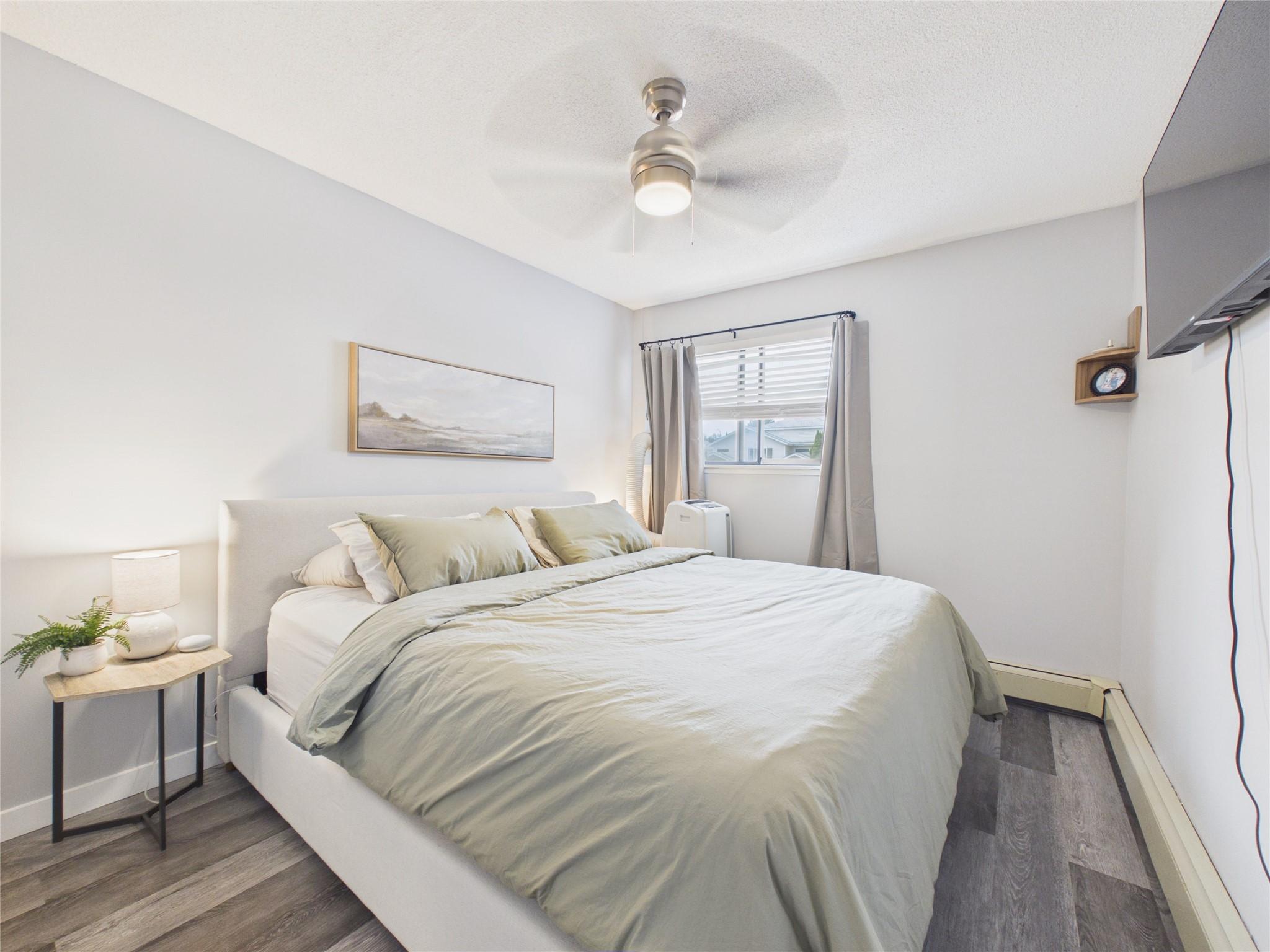 102-1108 23Rd Avenue, Cranbrook, BC - Indoor Photo Showing Bedroom