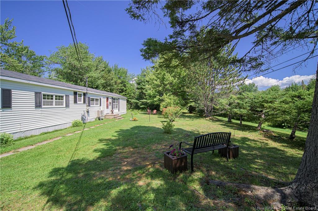 9 Maple Leaf Dr, Lincoln, NB