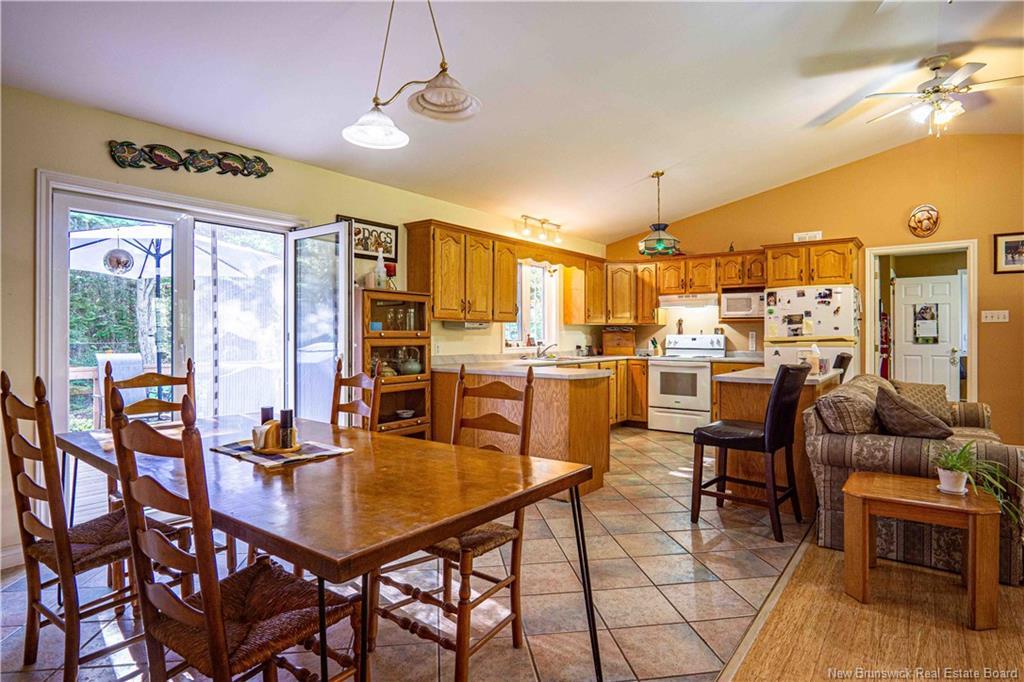 252 Railing Rd, Lincoln, NB