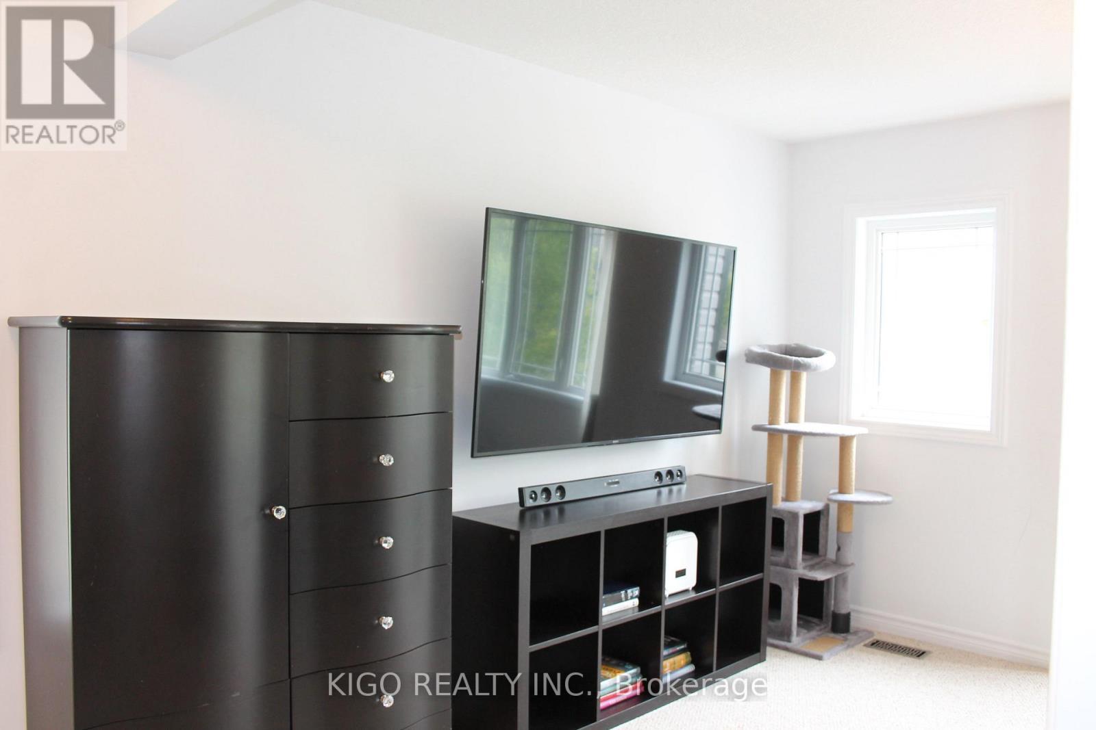 21 - 12 Poplar Drive, Cambridge, ON - Indoor