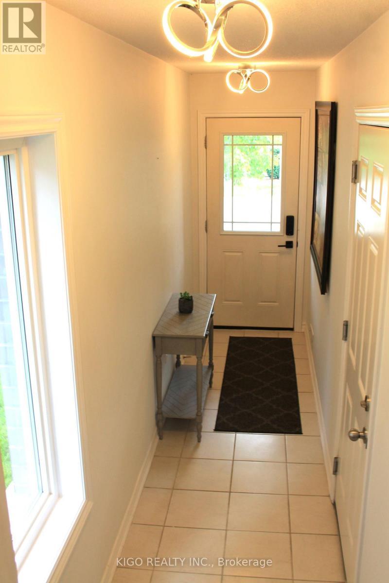21 - 12 Poplar Drive, Cambridge, ON - Indoor Photo Showing Other Room