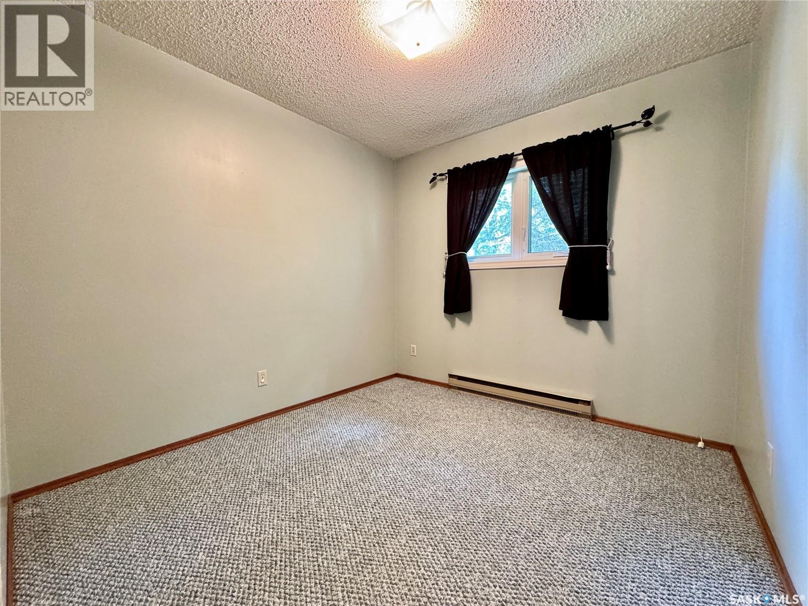 100 Henderson Street, Grayson, SK - Indoor Photo Showing Other Room