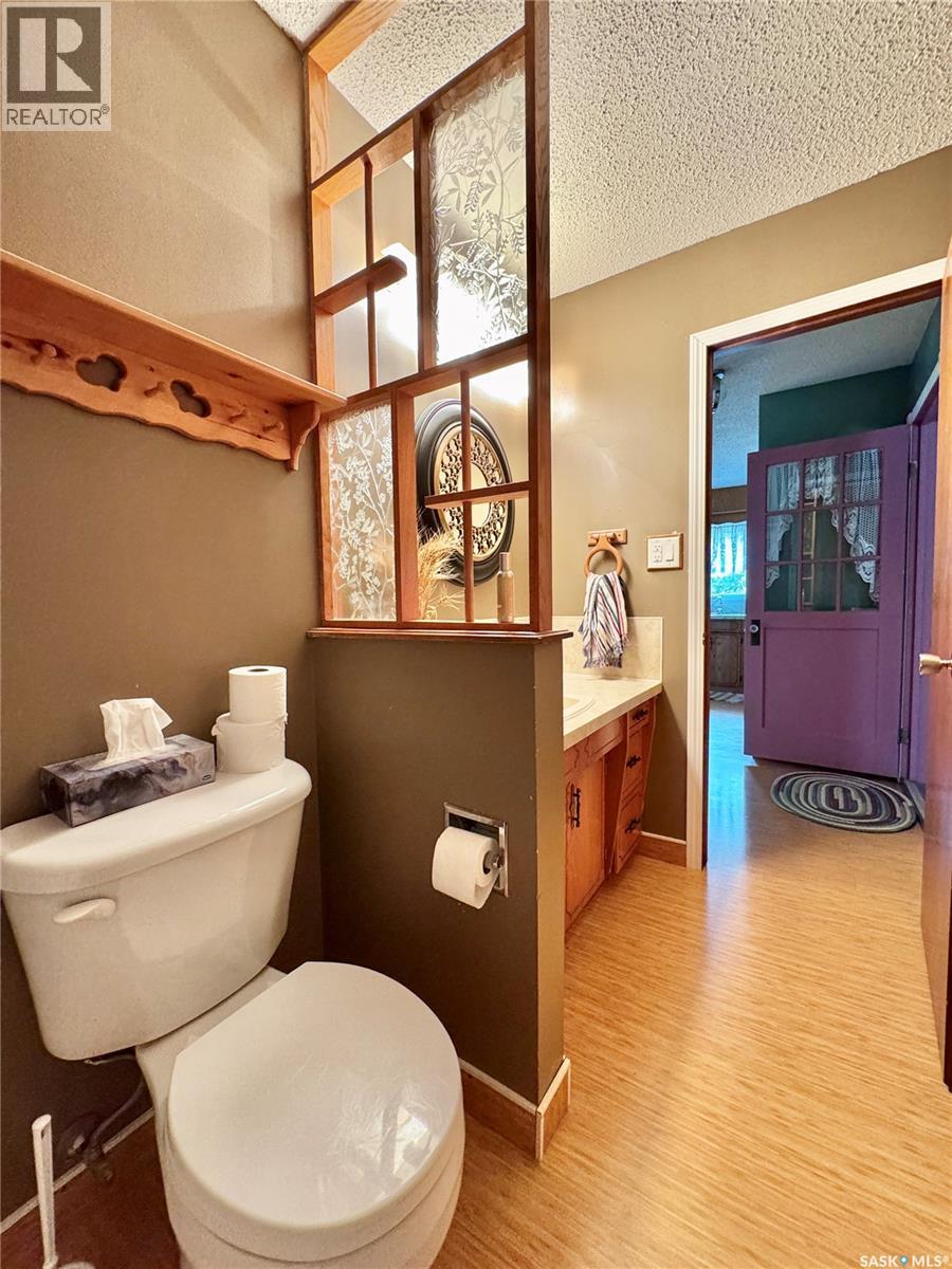 100 Henderson Street, Grayson, SK - Indoor Photo Showing Bathroom