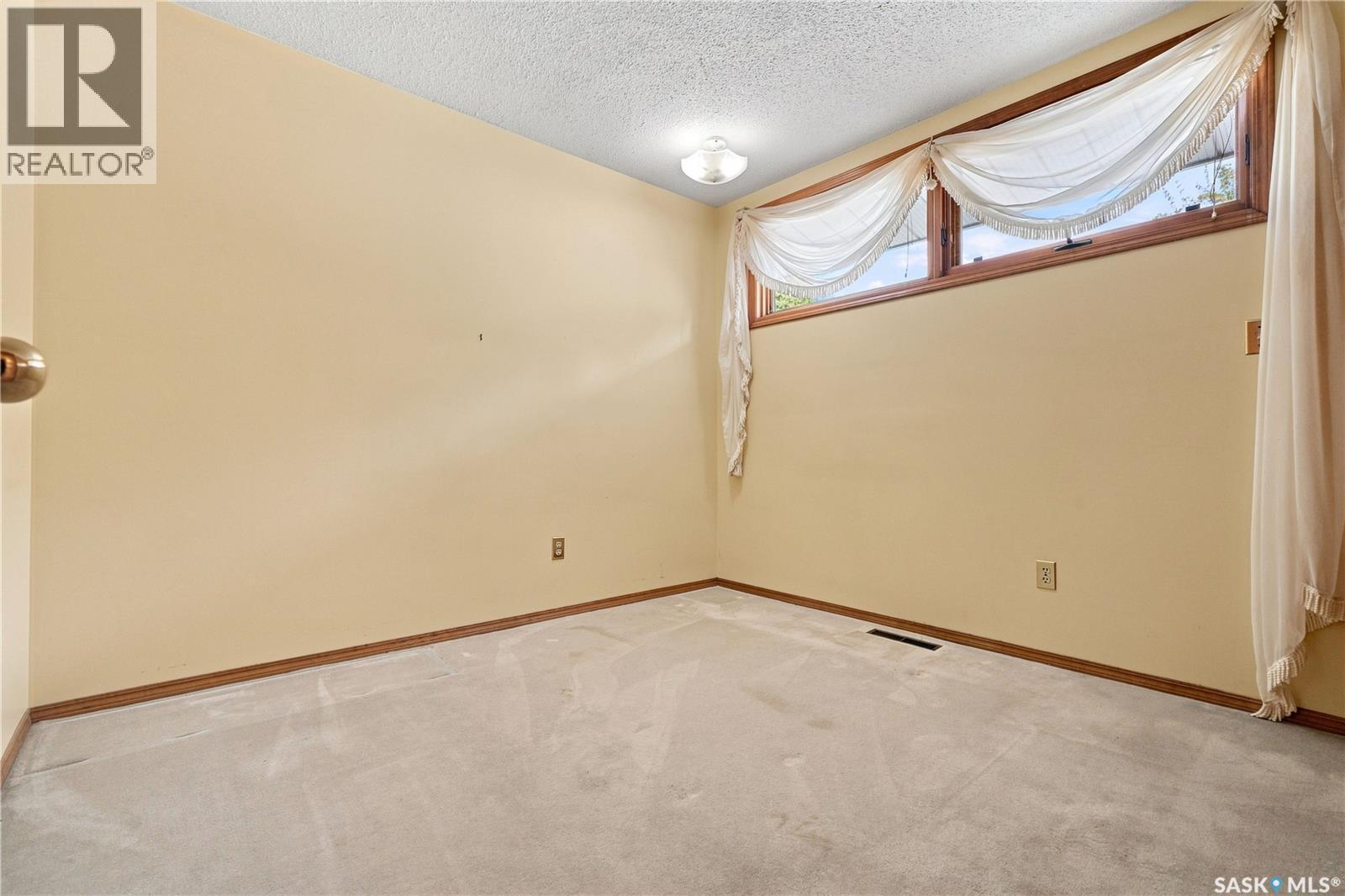 92 Wentworth Crescent, Saskatoon, SK - Indoor Photo Showing Other Room