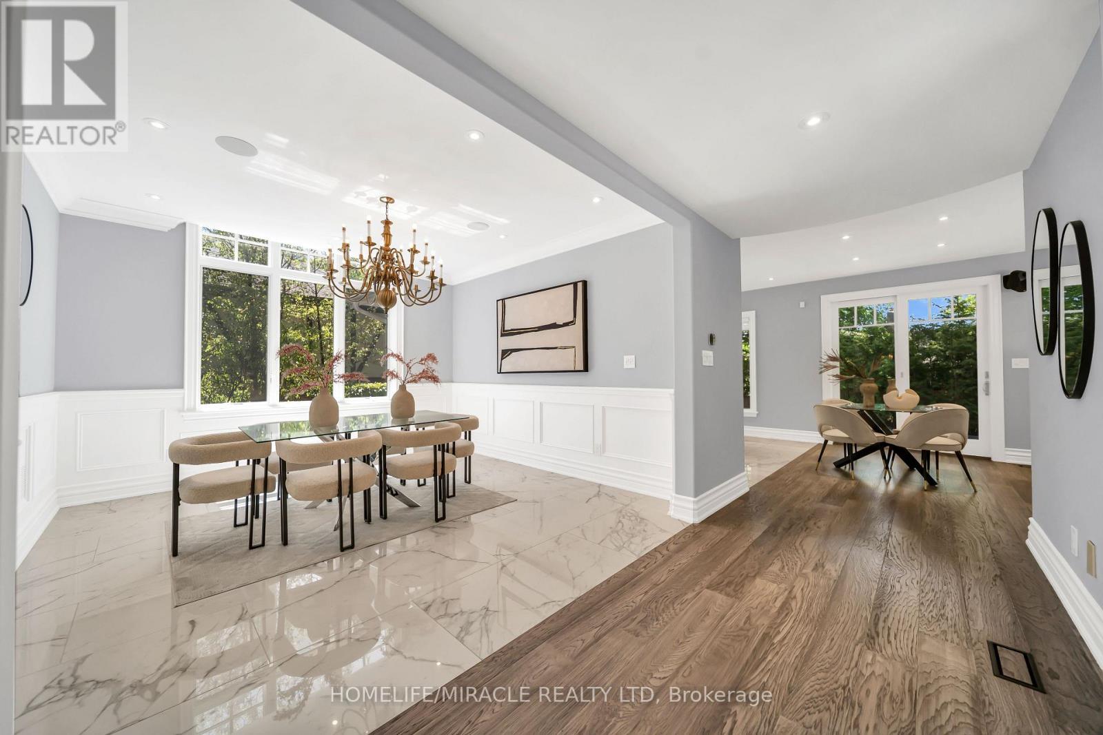 271 Oakhill Road, Mississauga, ON - Indoor Photo Showing Dining Room
