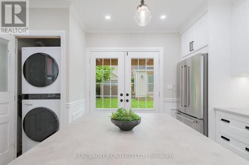 46 Murray Street E, Hamilton, ON - Indoor Photo Showing Laundry Room