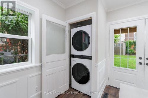 46 Murray Street E, Hamilton, ON - Indoor Photo Showing Laundry Room