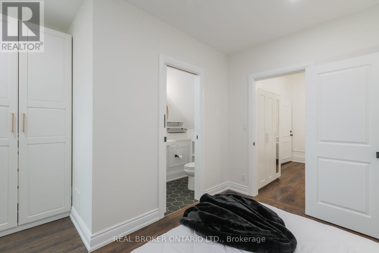 46 Murray Street E, Hamilton, ON - Indoor Photo Showing Other Room