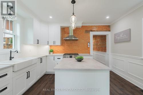 46 Murray Street E, Hamilton, ON - Indoor Photo Showing Kitchen With Upgraded Kitchen